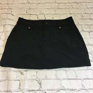 Ladies Golf Under Armour skirt size 2 black